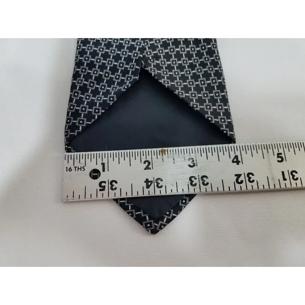 Villa Bugatti Mens Tie Navy Blue Geometric Checks 100% Silk 4
